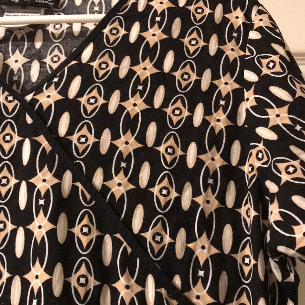 scrub top size XS